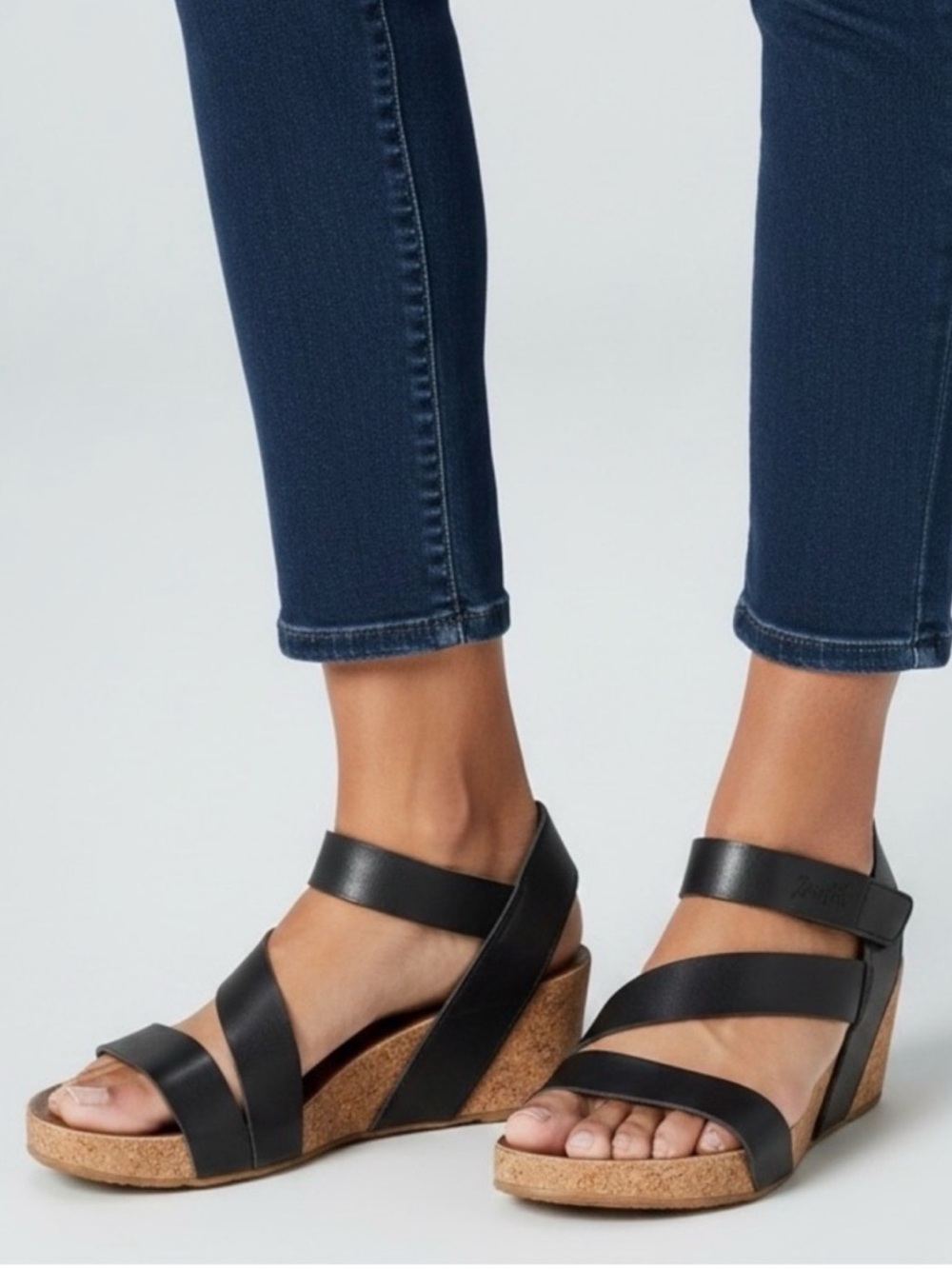 BLOWFISH MALIBU Hapuku Wedge Sandals Size 8.5